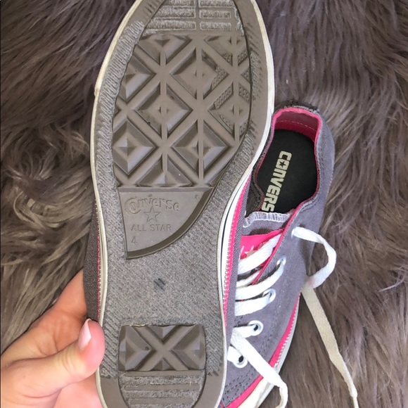 US 6 Converse Sneakers - Picture 2 of 5